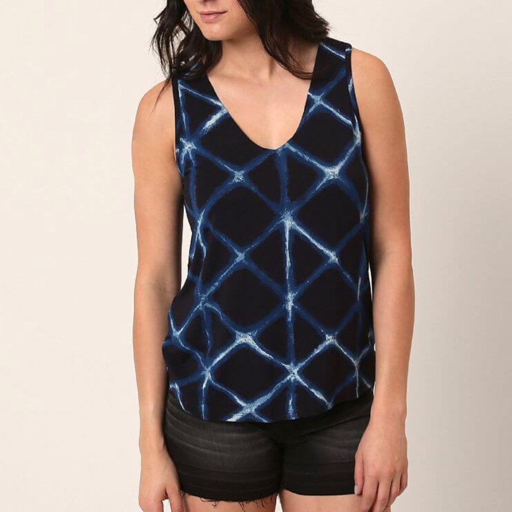 RVCA Tank.  M - Picture 2 of 8